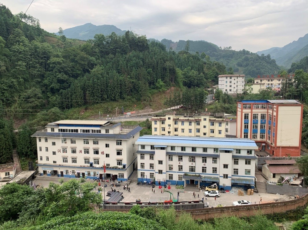 方太公益行 | 四川袁家溪小学喜迎“方太国学图书室”